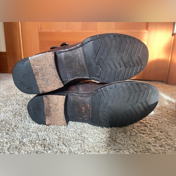 Frye Veronica Short Boots - Picture 11 of 15